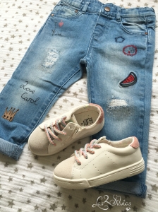 Jeans y zapatillas Zara Baby Girl